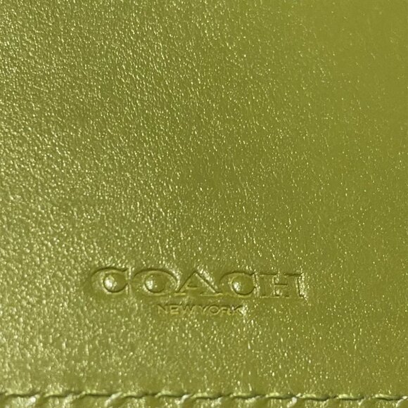 COACH - CP200 Green Leather Pass Holder - Picture 4 of 4